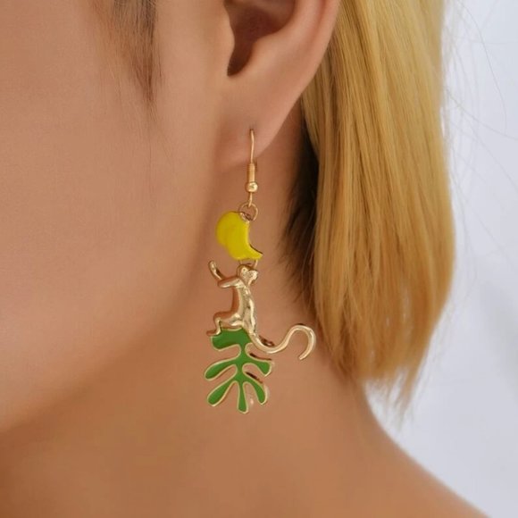 ⭐️❤️ FREE Monkey Banana Animal Fruit Leaf Boho Peasant Tropical Hipster Earrings - Picture 2 of 7
